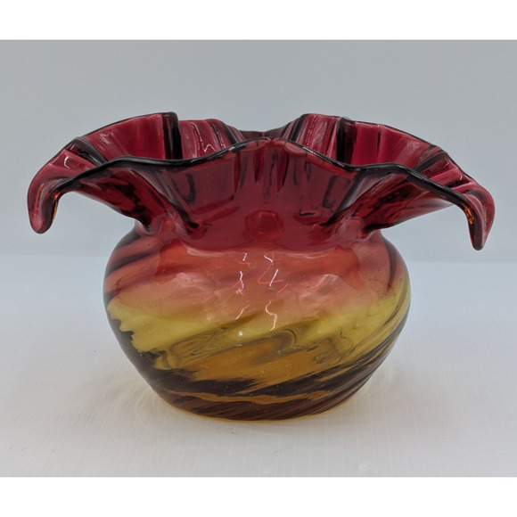 Vintage Red and Amber Amberina Optic Swirl Ruffle Top Vase Bowl - Picture 4 of 14